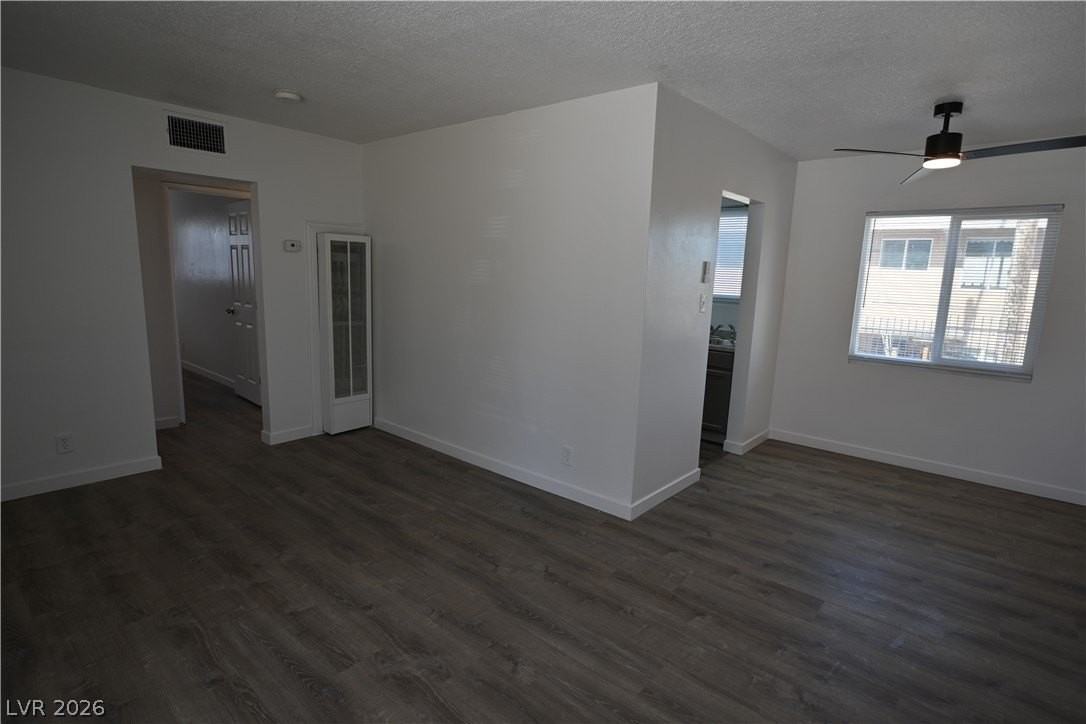 378 N 13th St #378 - Photo 6 of 22