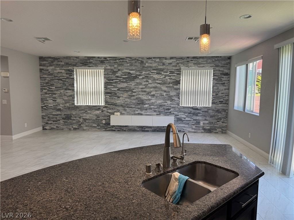 5027 Breaking Dawn Ct - Photo 5 of 24