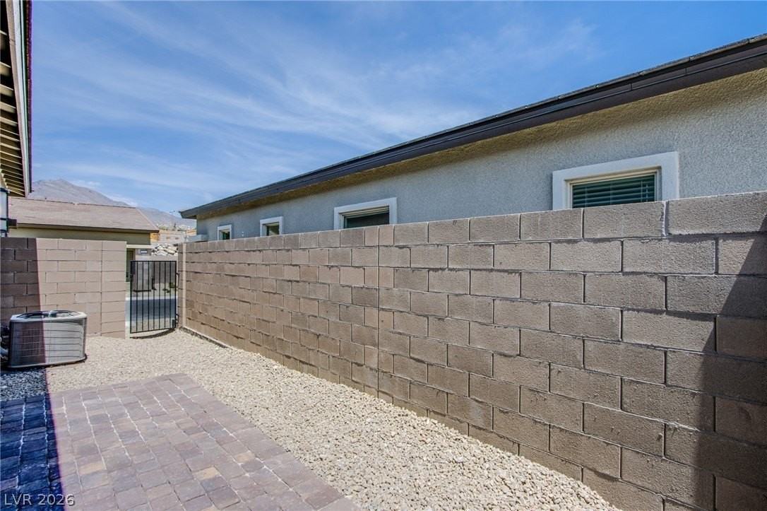 928 Allister Fields Ln - Photo 5 of 47