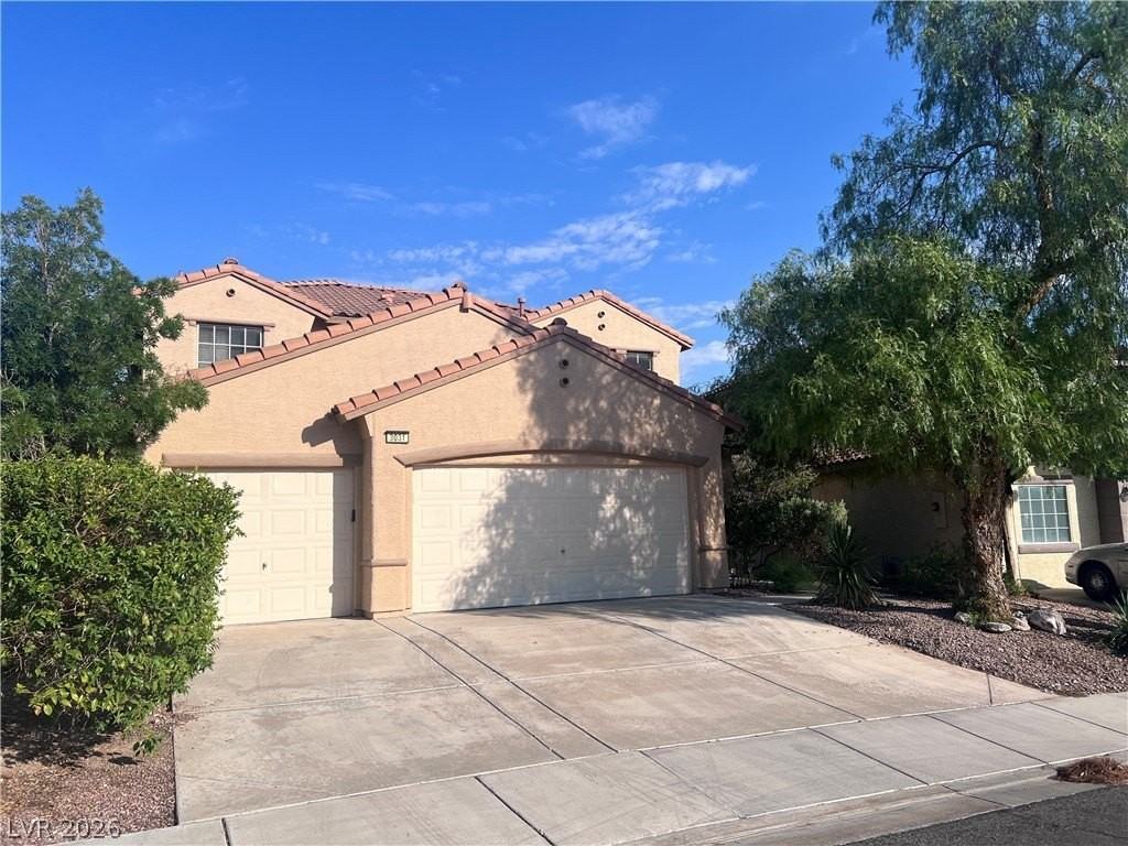 3031 Scenic Valley Way - Photo 2 of 28
