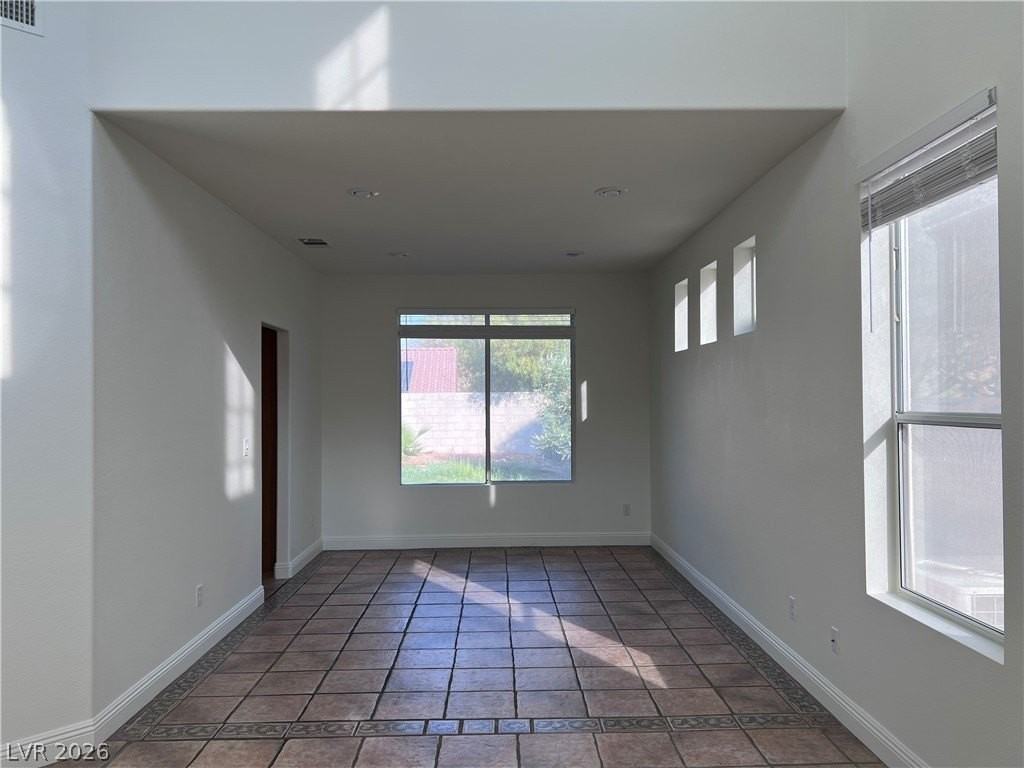 3031 Scenic Valley Way - Photo 6 of 28