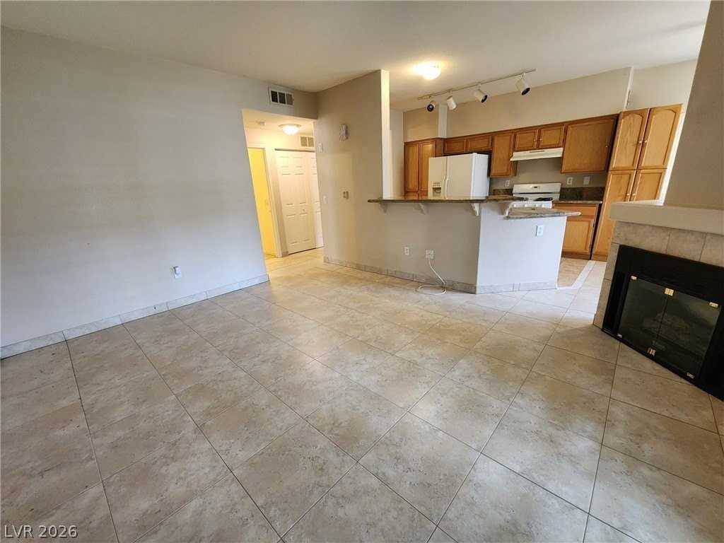1050 E Cactus Ave #1029 - Photo 4 of 40