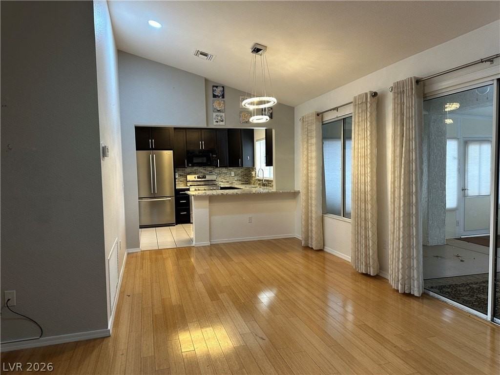 3013 Hawksdale Dr - Photo 4 of 11