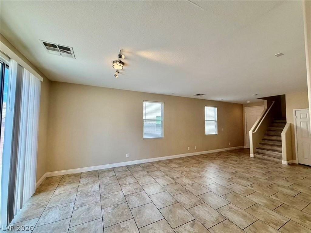 6486 W Eldorado Ln - Photo 4 of 25