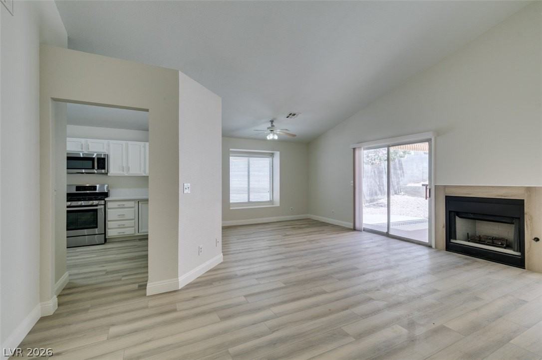 8664 Buttercreek Way - Photo 4 of 40