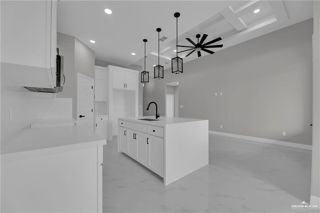 1305 W Oscar St - Photo 3 of 15