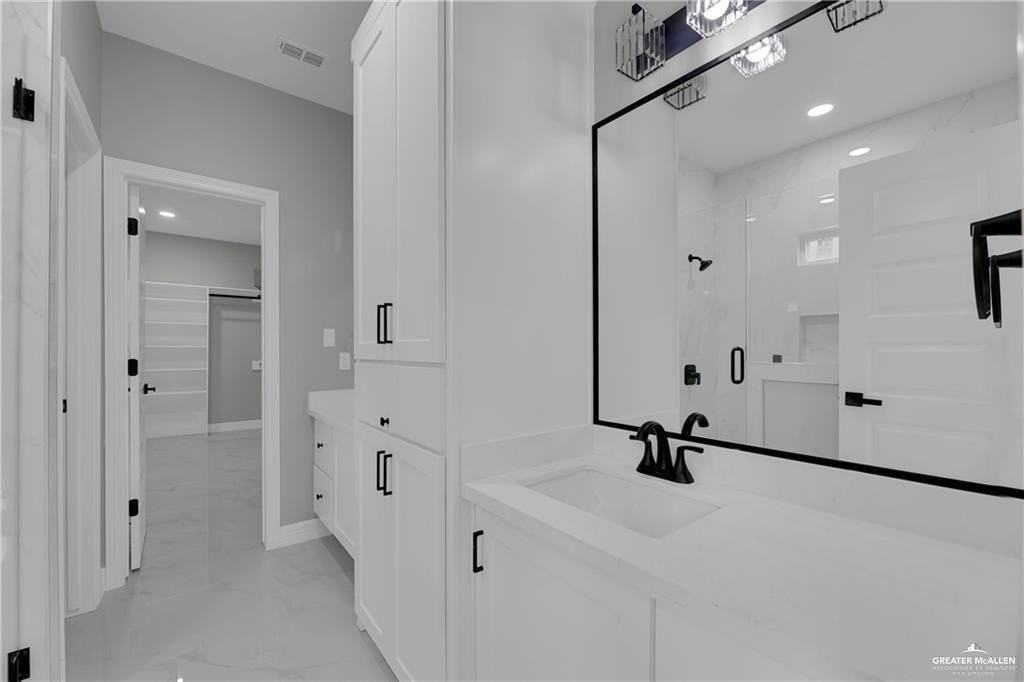 1305 W Oscar St - Photo 5 of 15