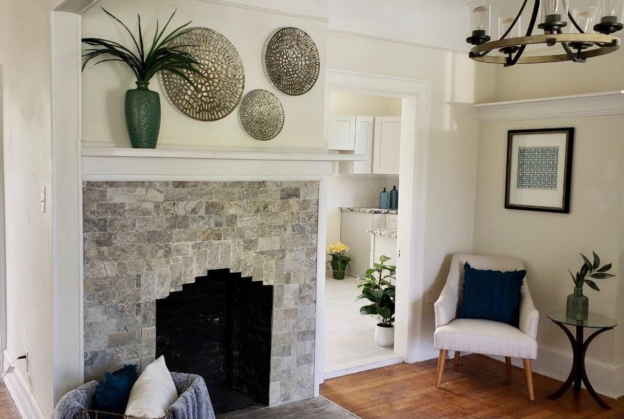 322 King St - Photo 3 of 19