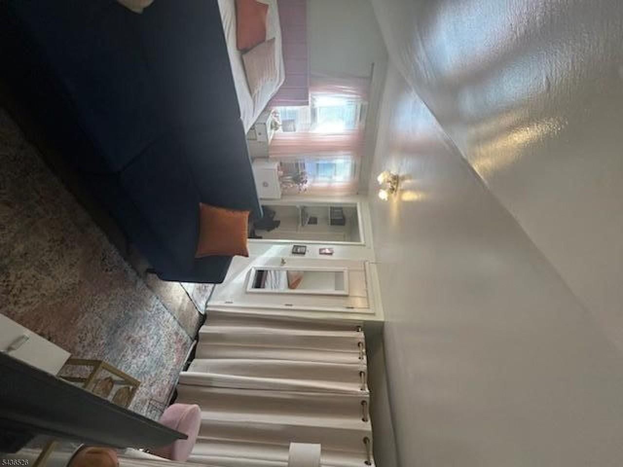 217 Ward Pl - Photo 2 of 2