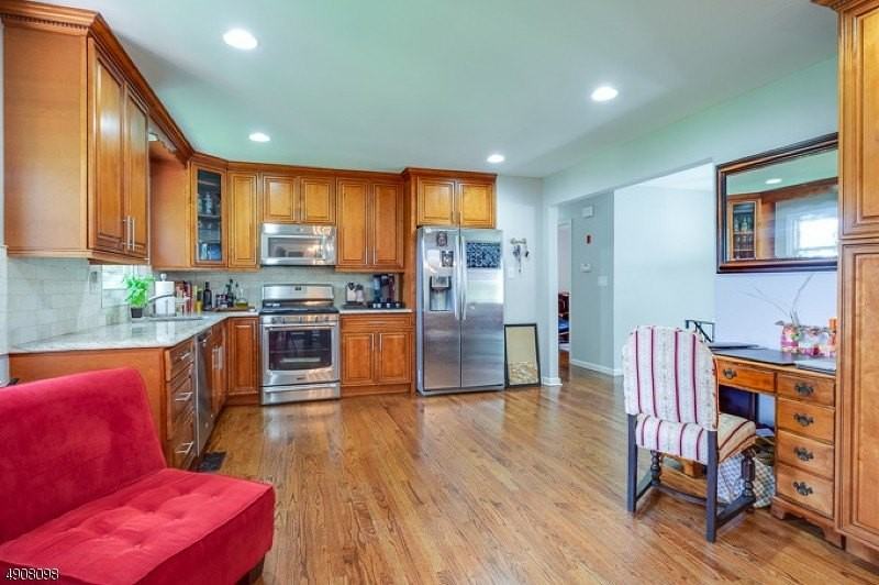 14 Ash Ln - Photo 2 of 22