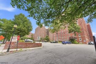 70 S Munn Ave #408 - Photo 1 of 1