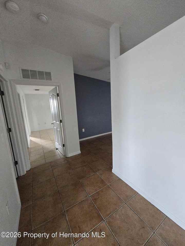 5085 Courtland Rd - Photo 6 of 13