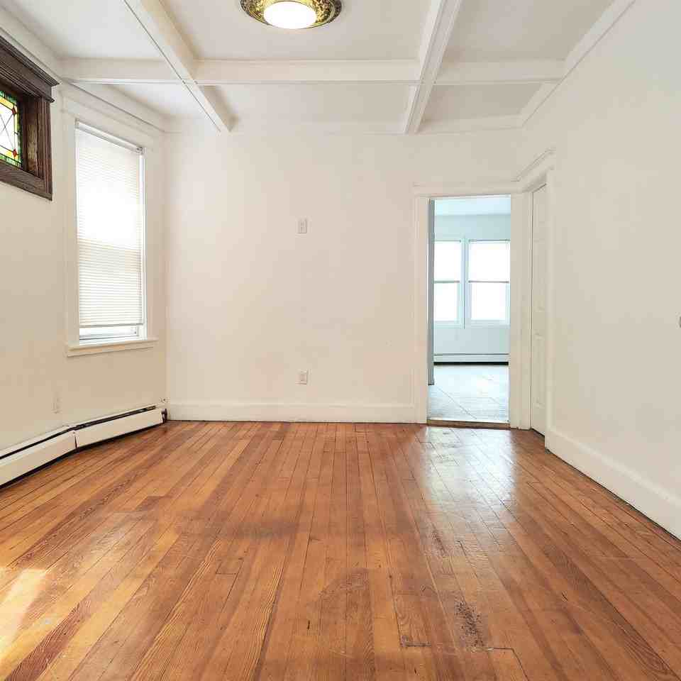 375 Union St #2 - Photo 4 of 19
