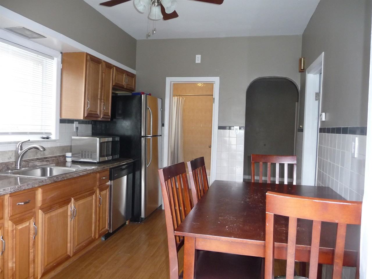 393 New York Ave #2 - Photo 3 of 11