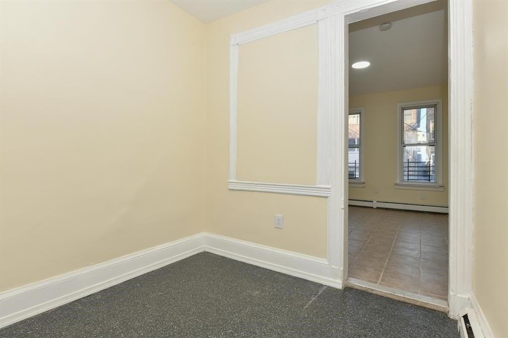 531 28th St #1 - Photo 2 of 21