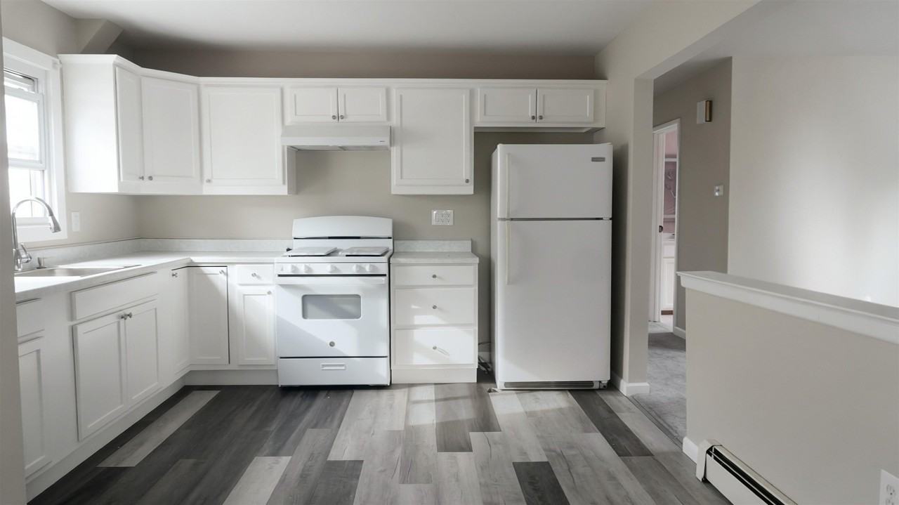 20 Oak St #2 - Photo 7 of 28