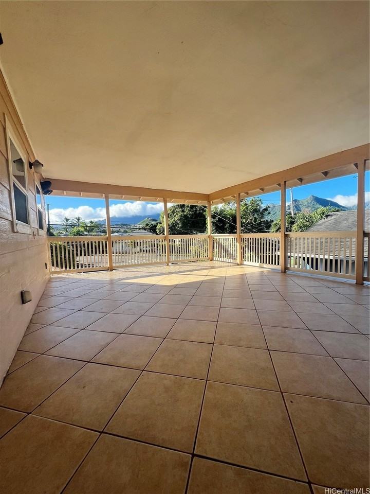 1080 Kupau St - Photo 2 of 5