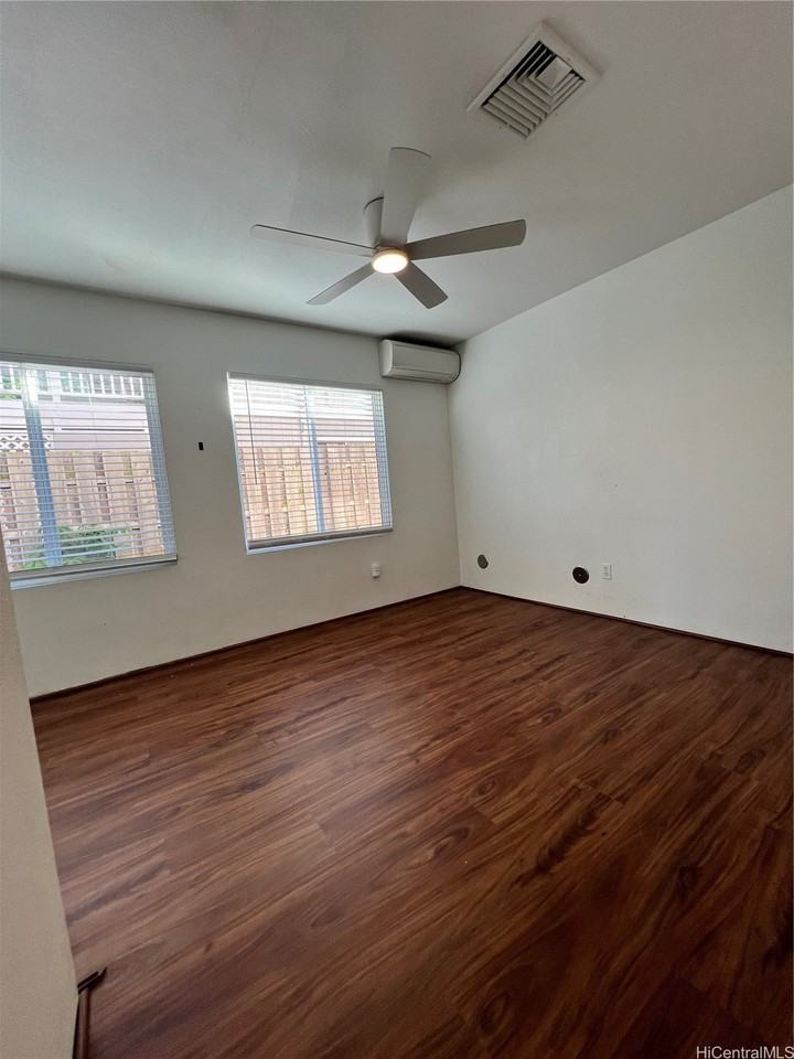 1080 Kupau St - Photo 3 of 5