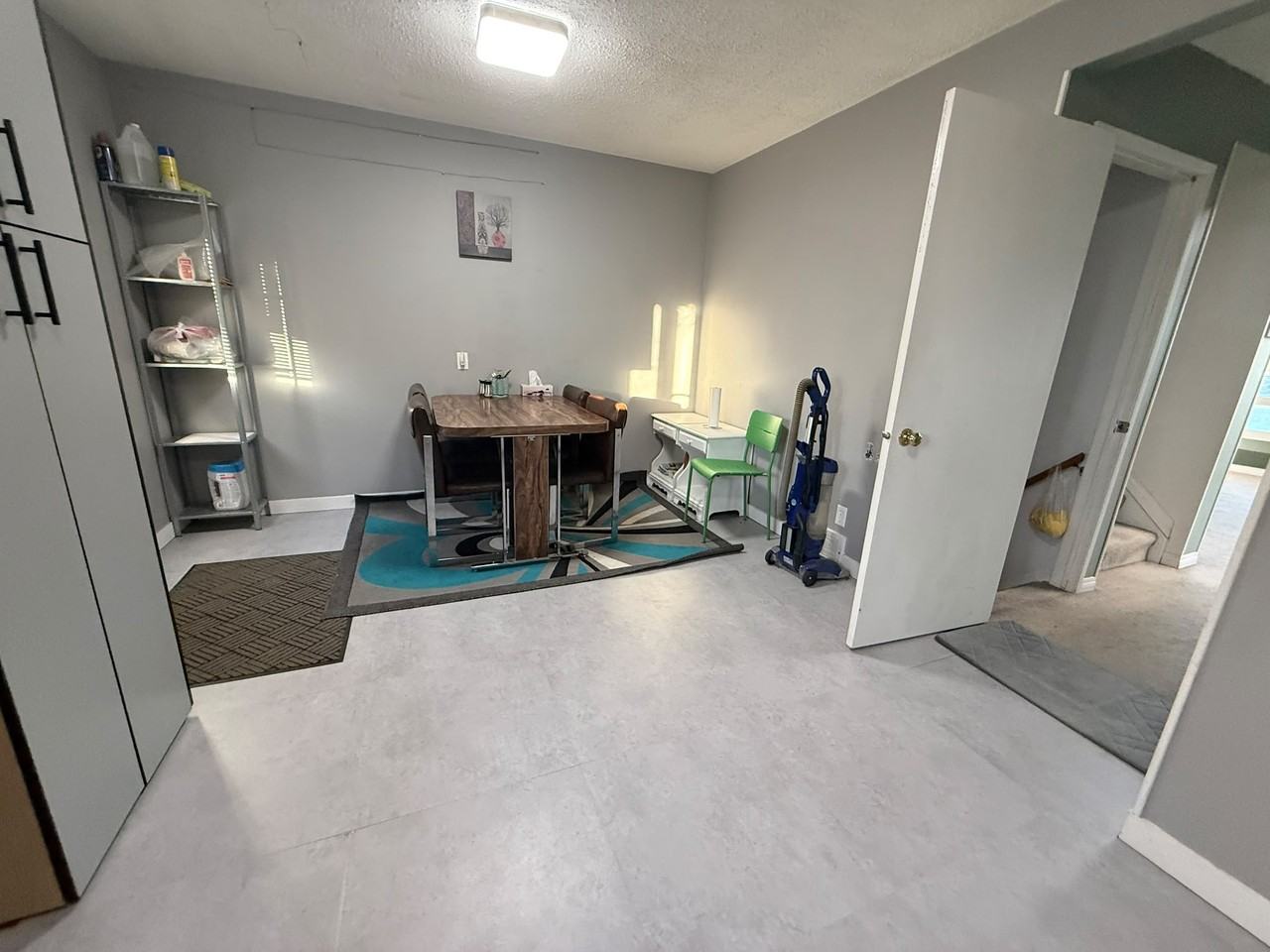 11 West Lake Cres #1 - Photo 4 of 11