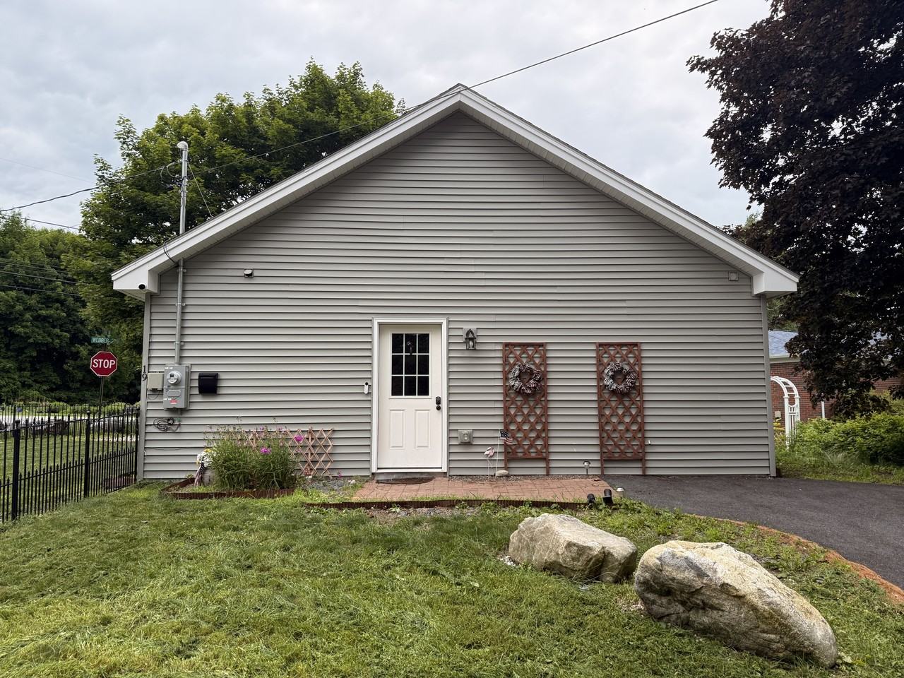 19 Clearwater Ave #1 - Photo 5 of 25