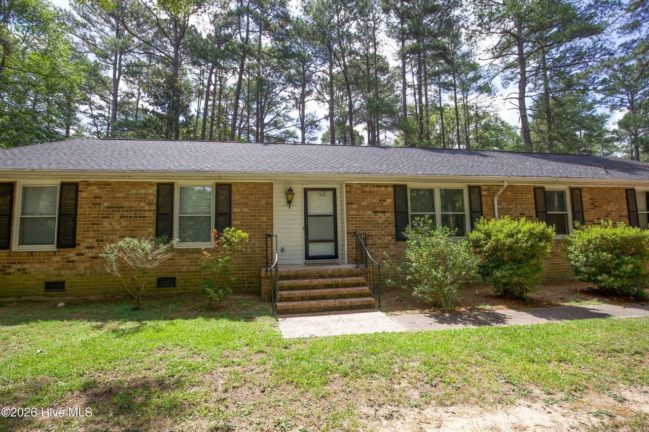 901 Glendale Dr - Photo 2 of 49