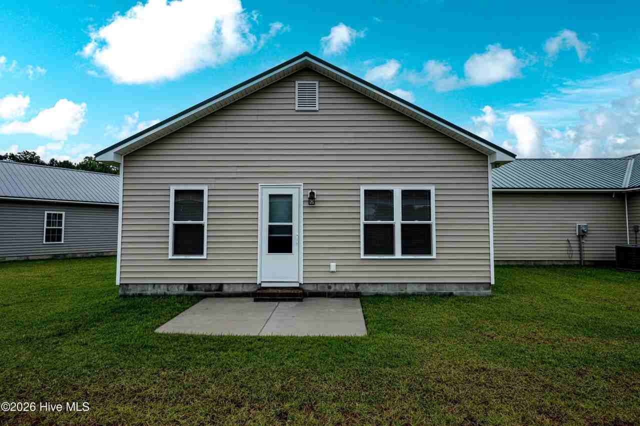 136 Macdonald Blvd - Photo 5 of 20