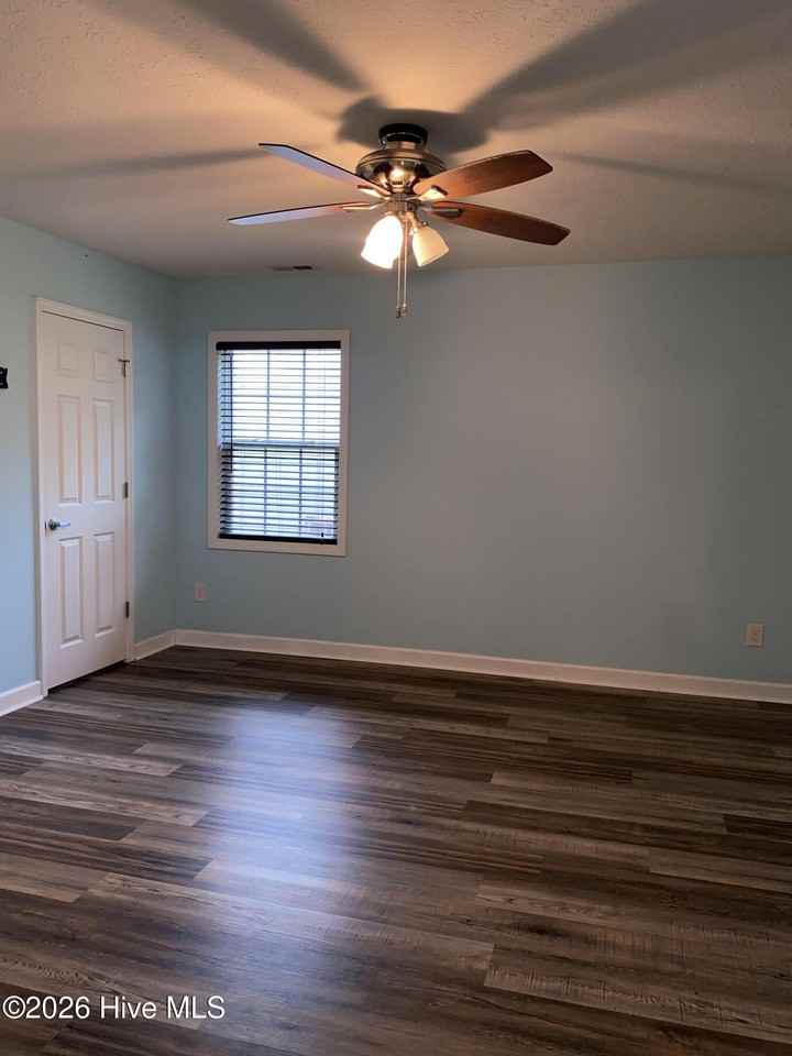 107 Arrowhead Trl - Photo 4 of 11