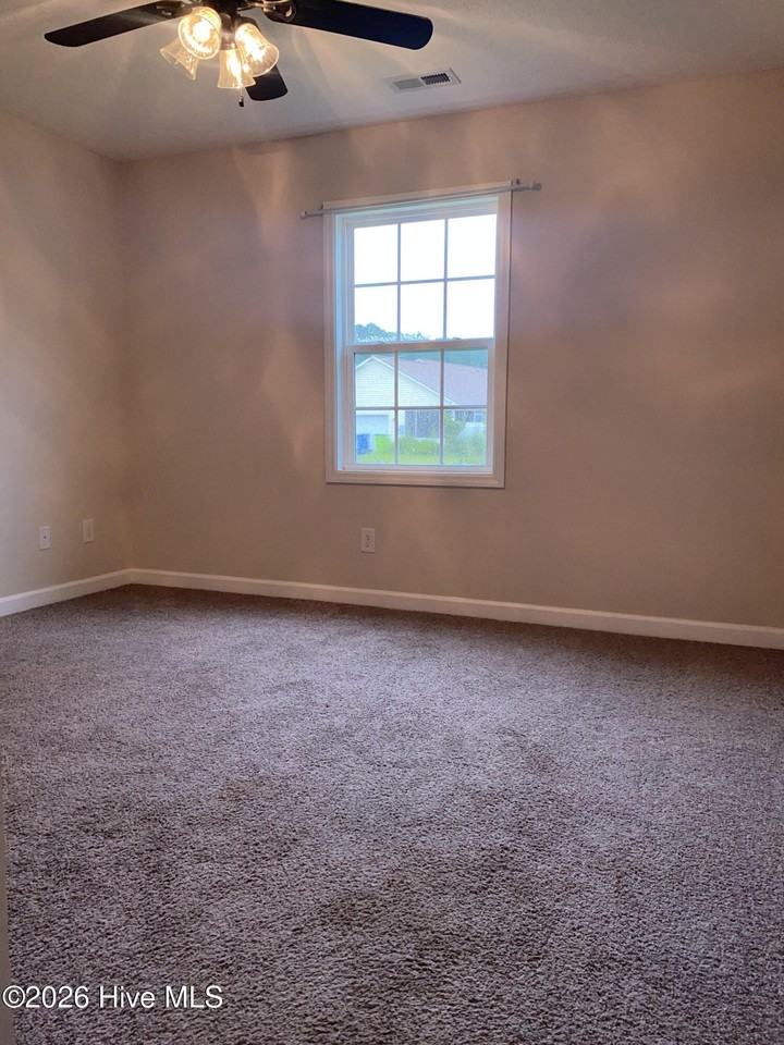 107 Arrowhead Trl - Photo 7 of 11