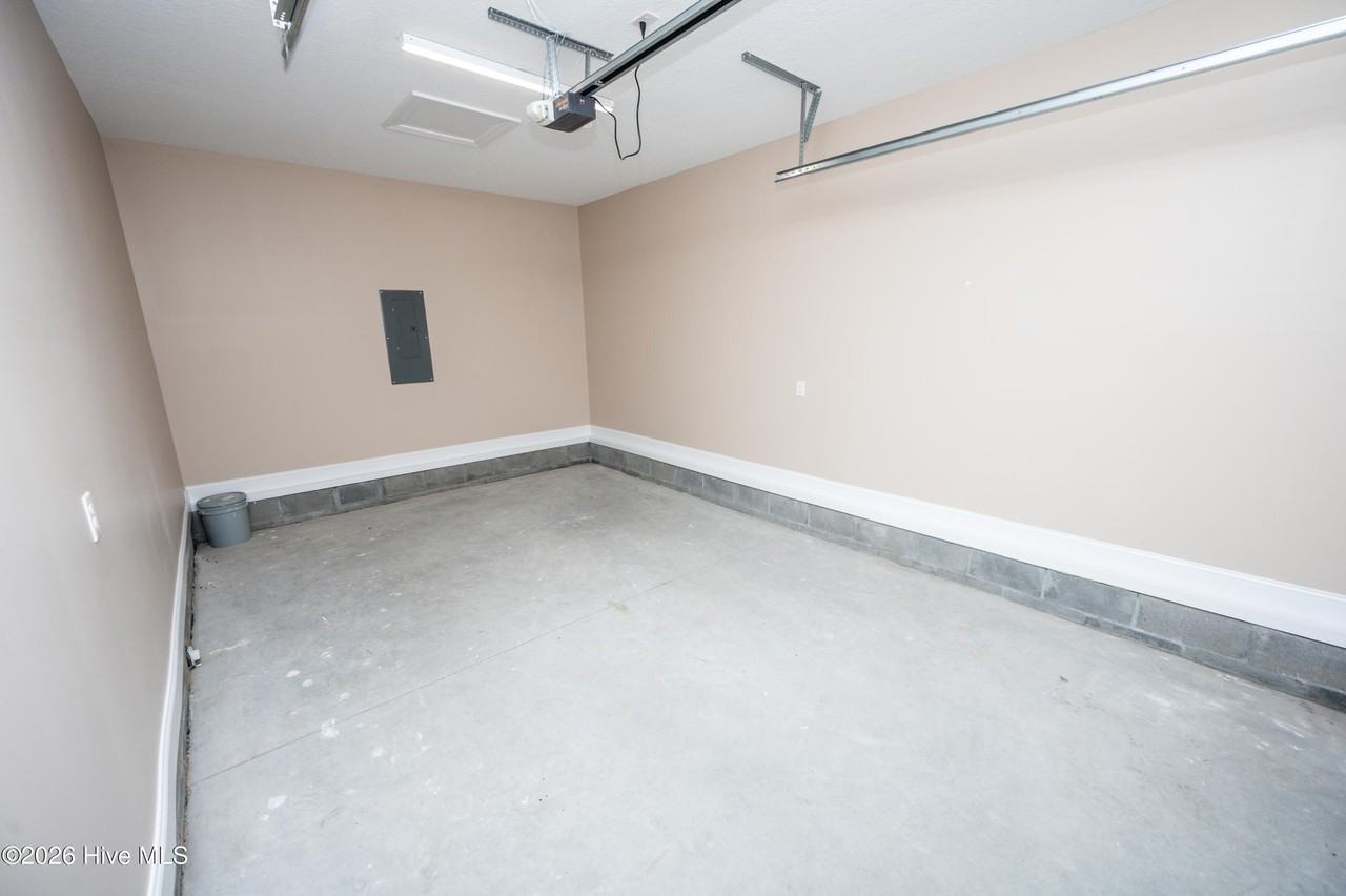 130 Macdonald Blvd - Photo 6 of 21