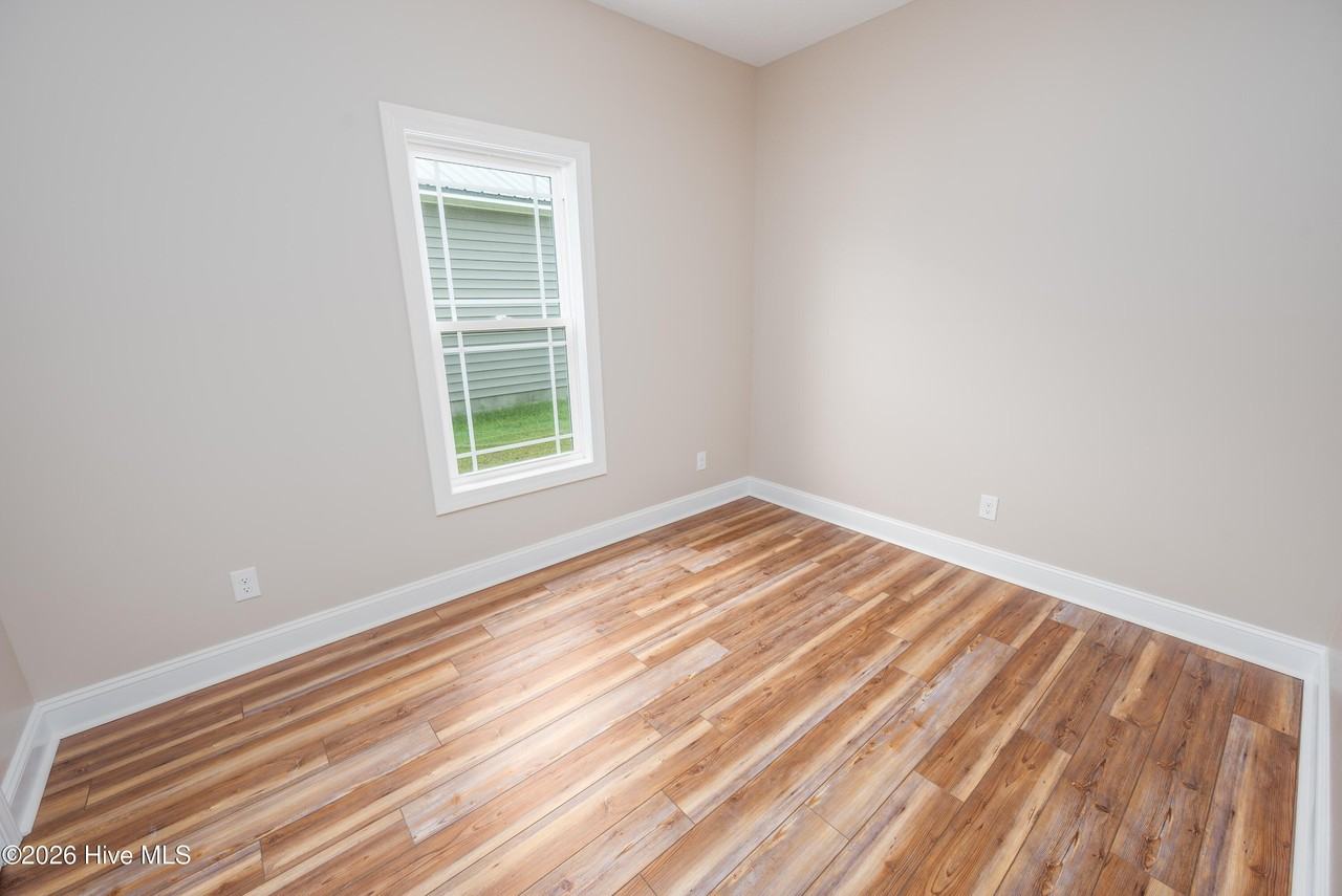 130 Macdonald Blvd - Photo 7 of 21