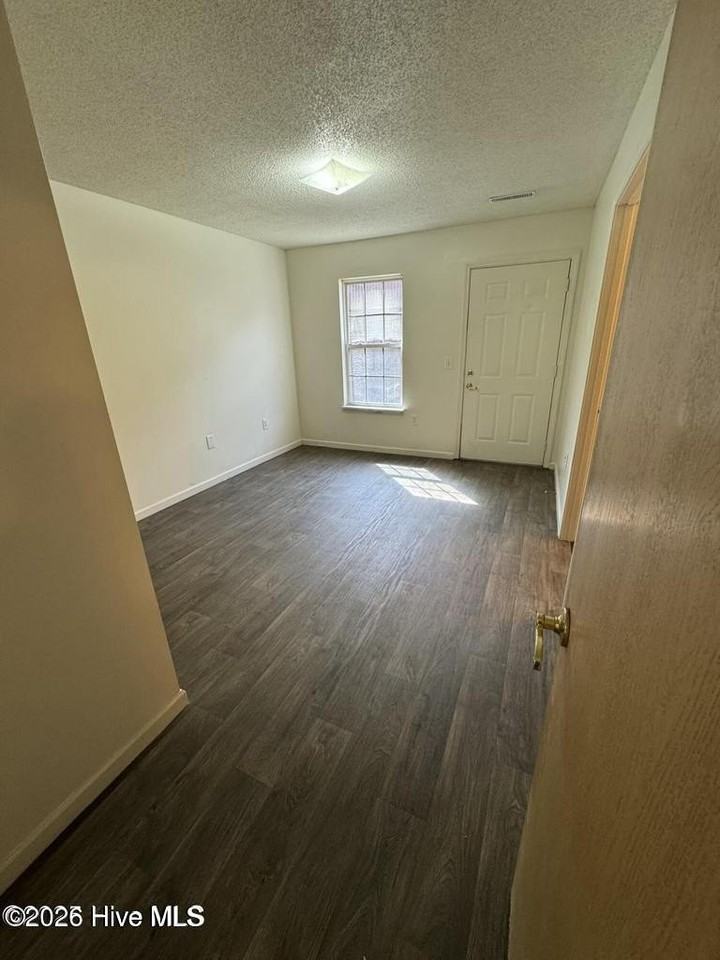 157 Wellingham Ave #59 - Photo 3 of 6