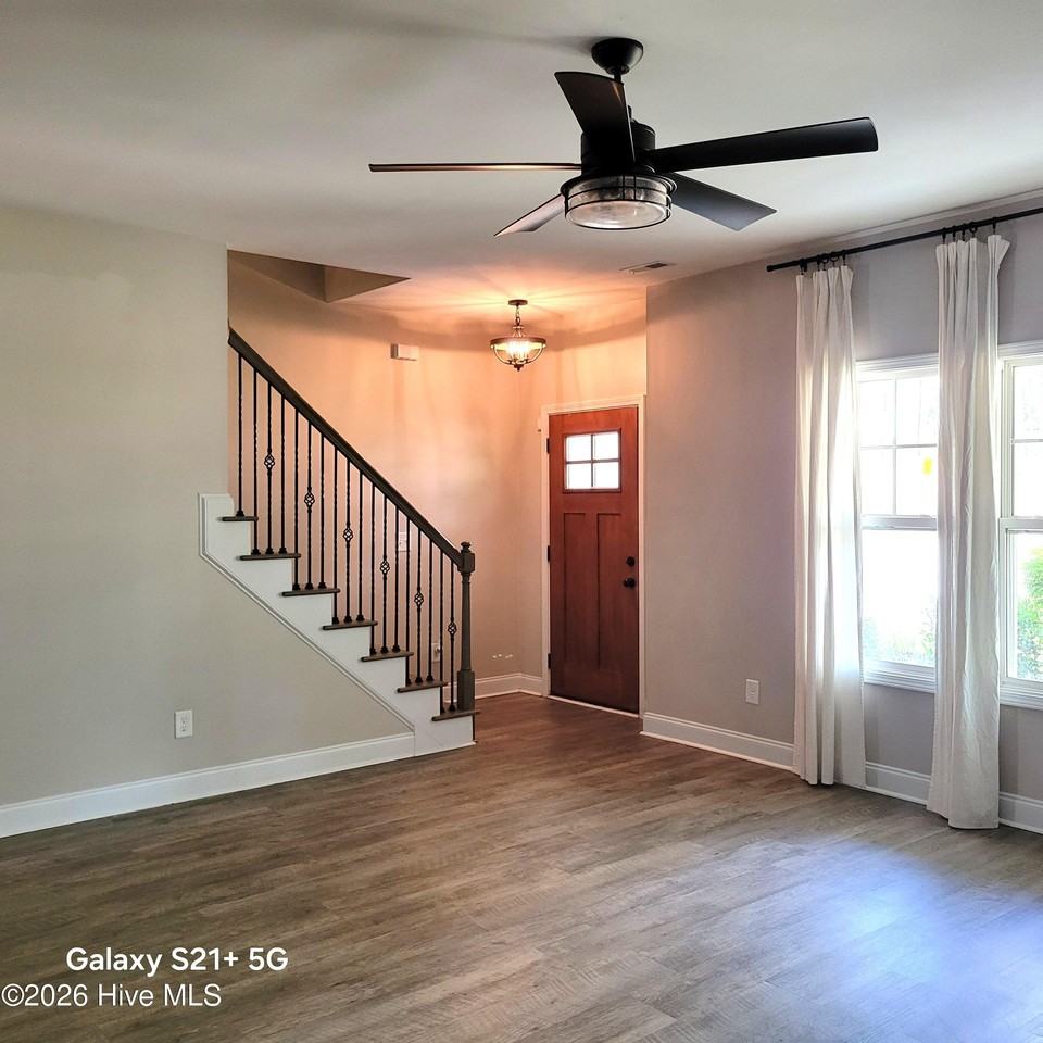 429 Gretchen Rd - Photo 3 of 49