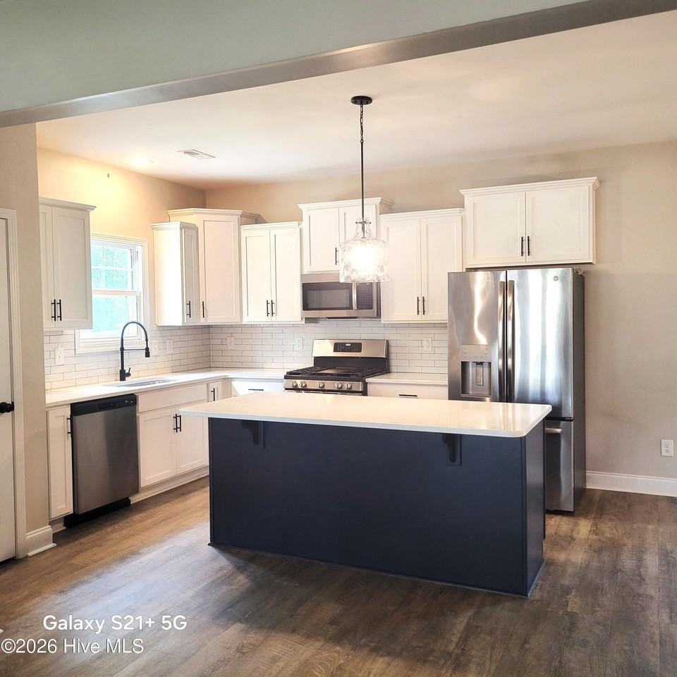 429 Gretchen Rd - Photo 5 of 49