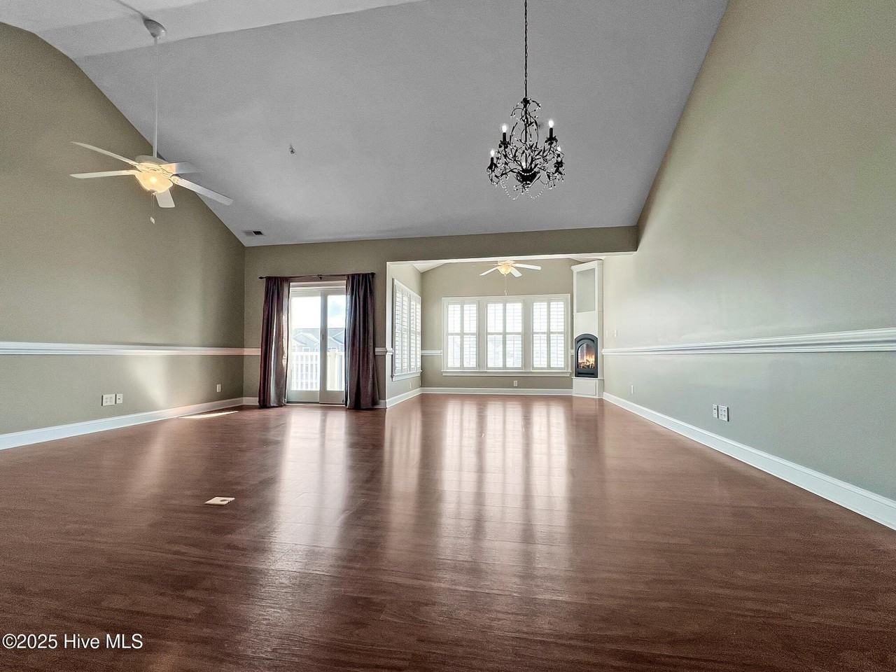 148 Wharf Landing Dr #F - Photo 3 of 13