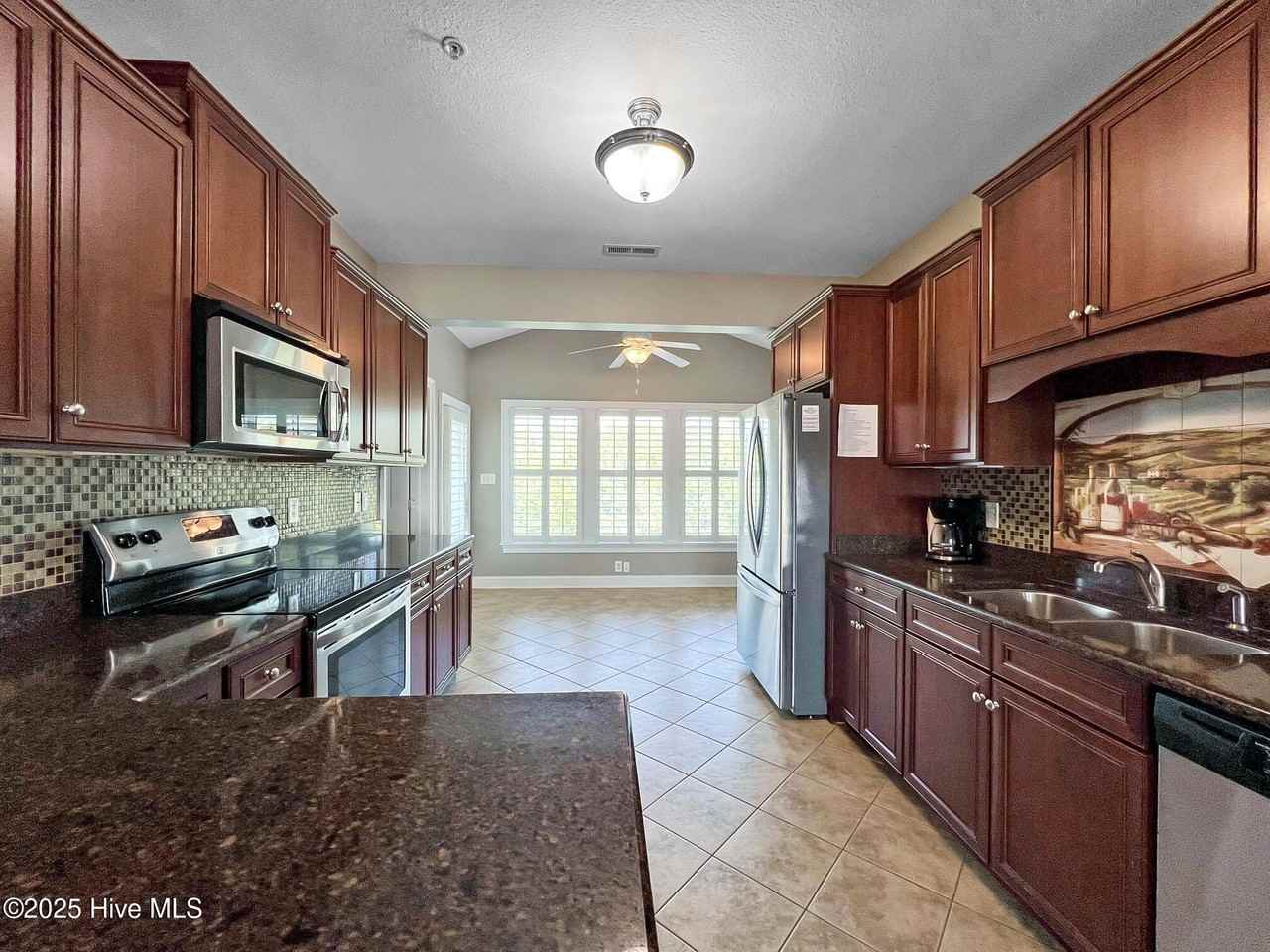 148 Wharf Landing Dr #F - Photo 5 of 13