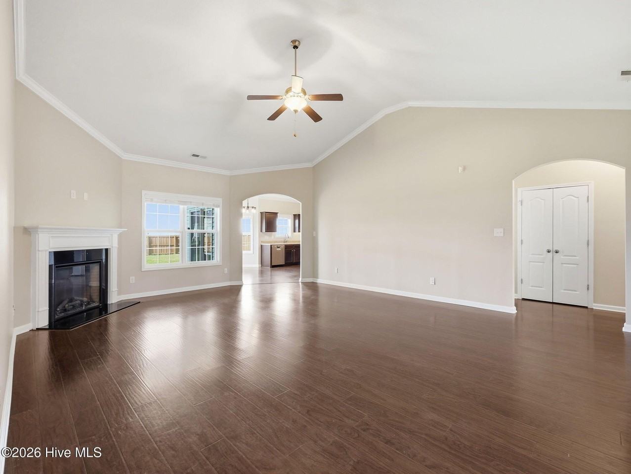 320 Merin Height Rd - Photo 3 of 25