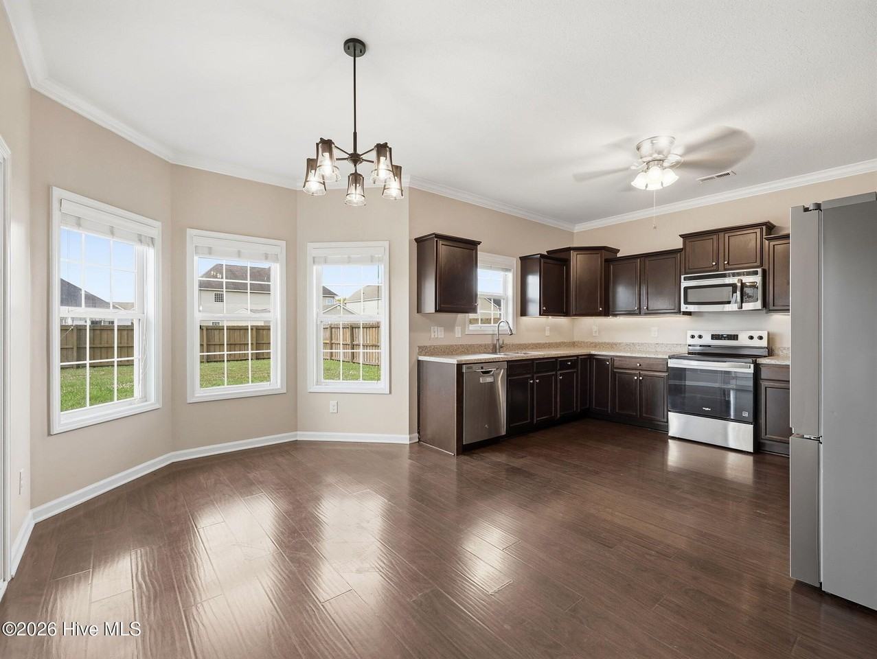 320 Merin Height Rd - Photo 5 of 25