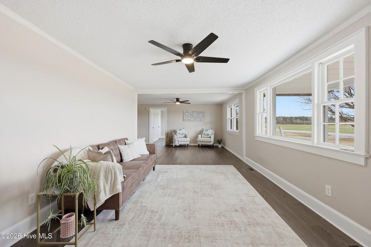 449 Sandy Ridge Rd - Photo 2 of 22
