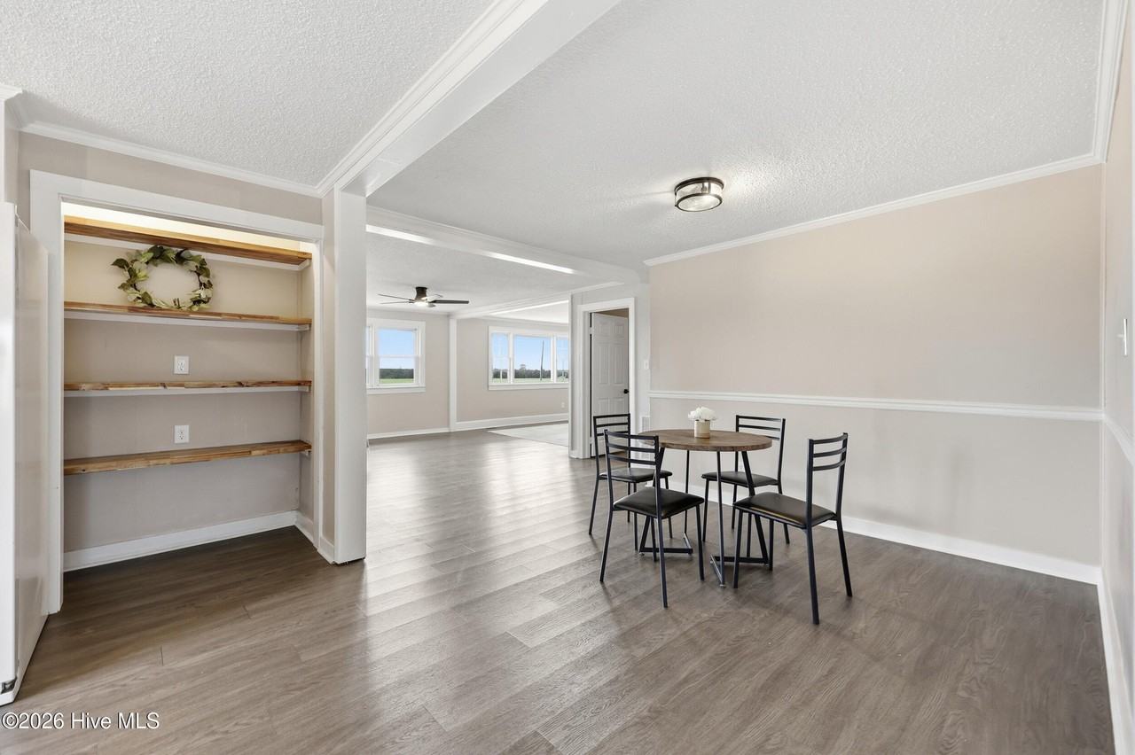 449 Sandy Ridge Rd - Photo 5 of 22