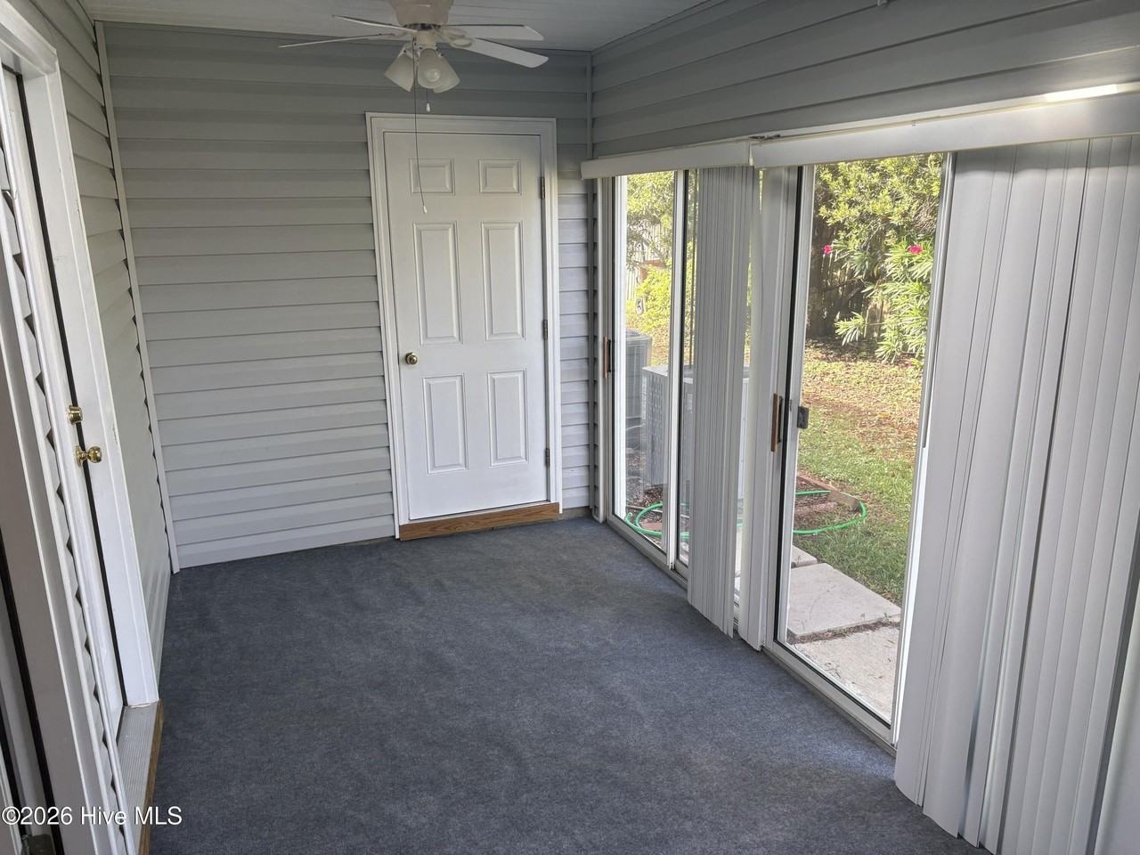 302 Courtyard E - Photo 7 of 14