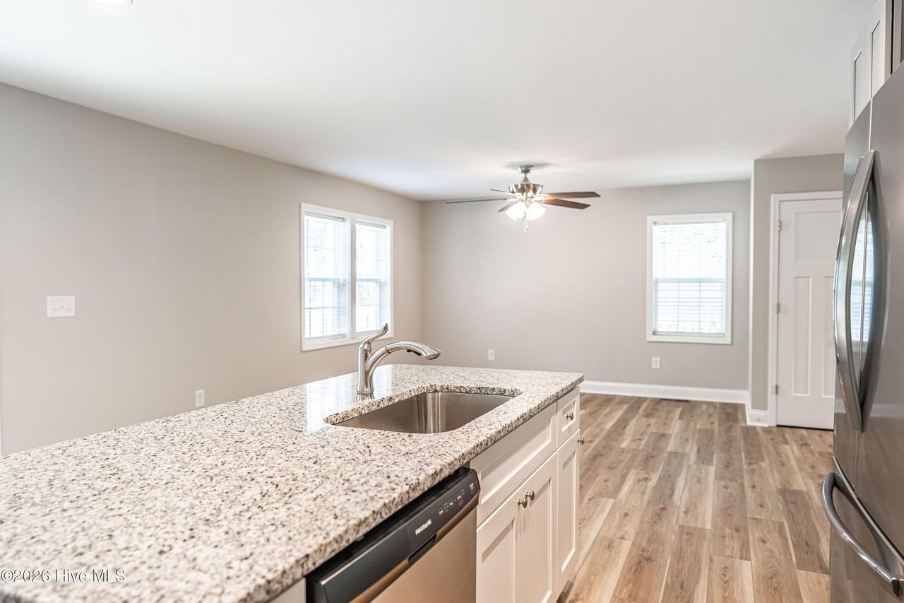 435 W New Jersey Ave - Photo 5 of 27