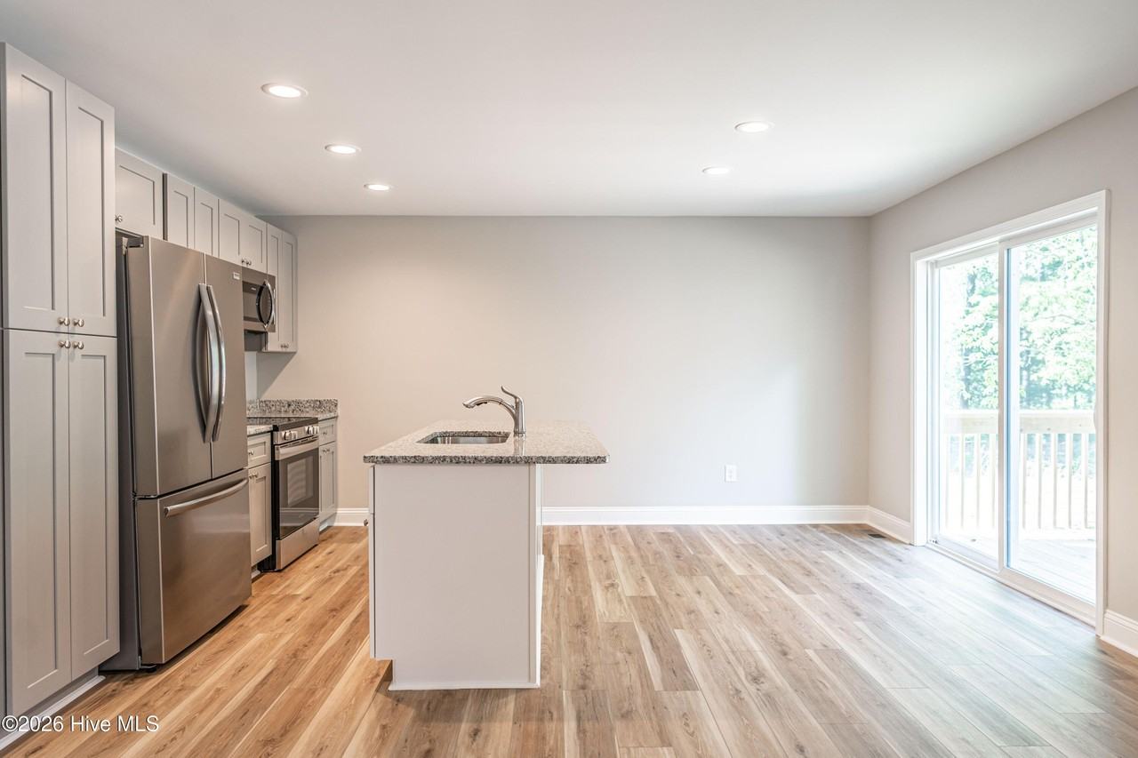 435 W New Jersey Ave - Photo 6 of 27