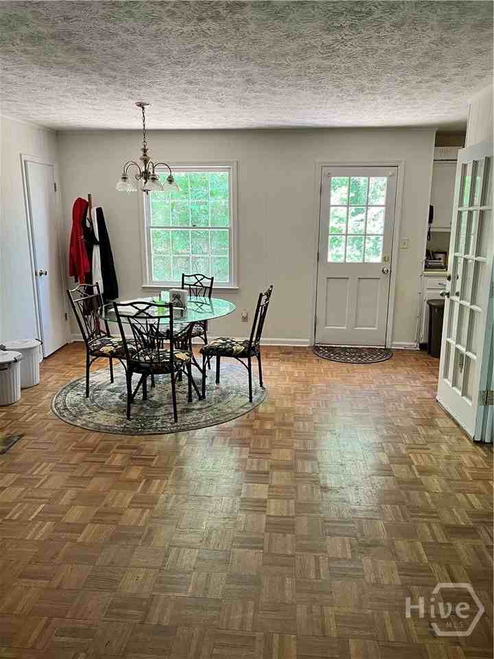 1000 Lindy Cir - Photo 5 of 13