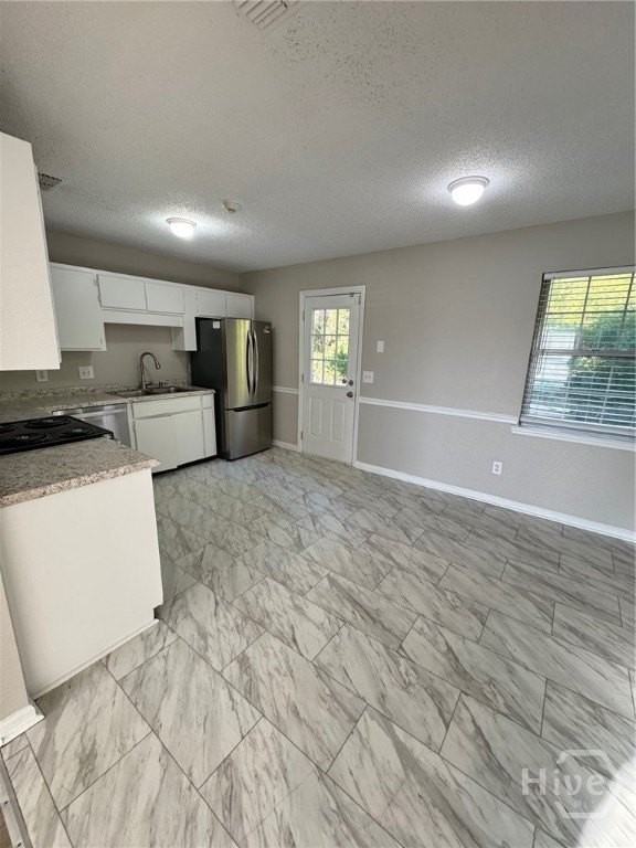 1381 Coalition Cir - Photo 4 of 16