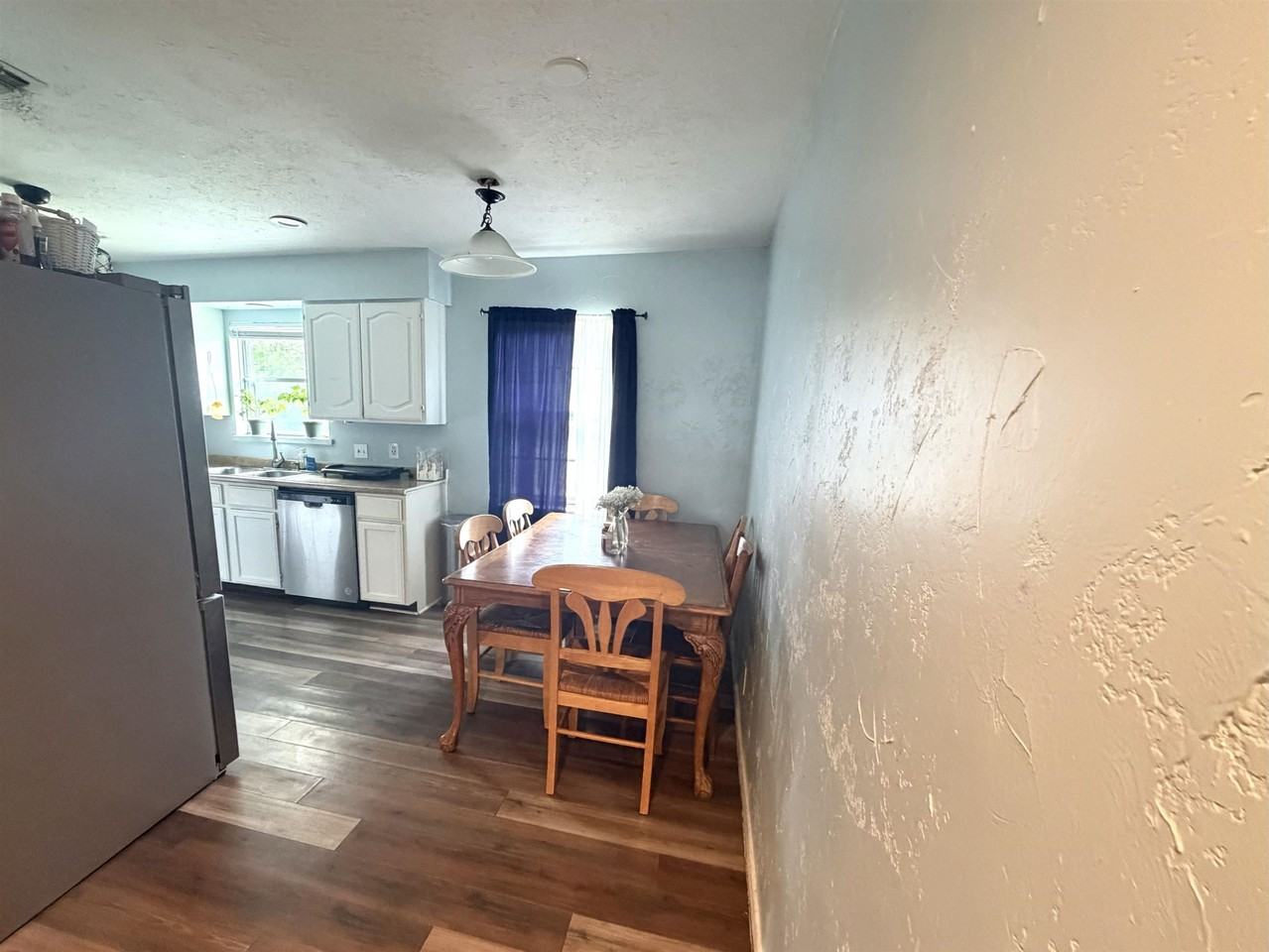 1519 Northwood Dr - Photo 3 of 11