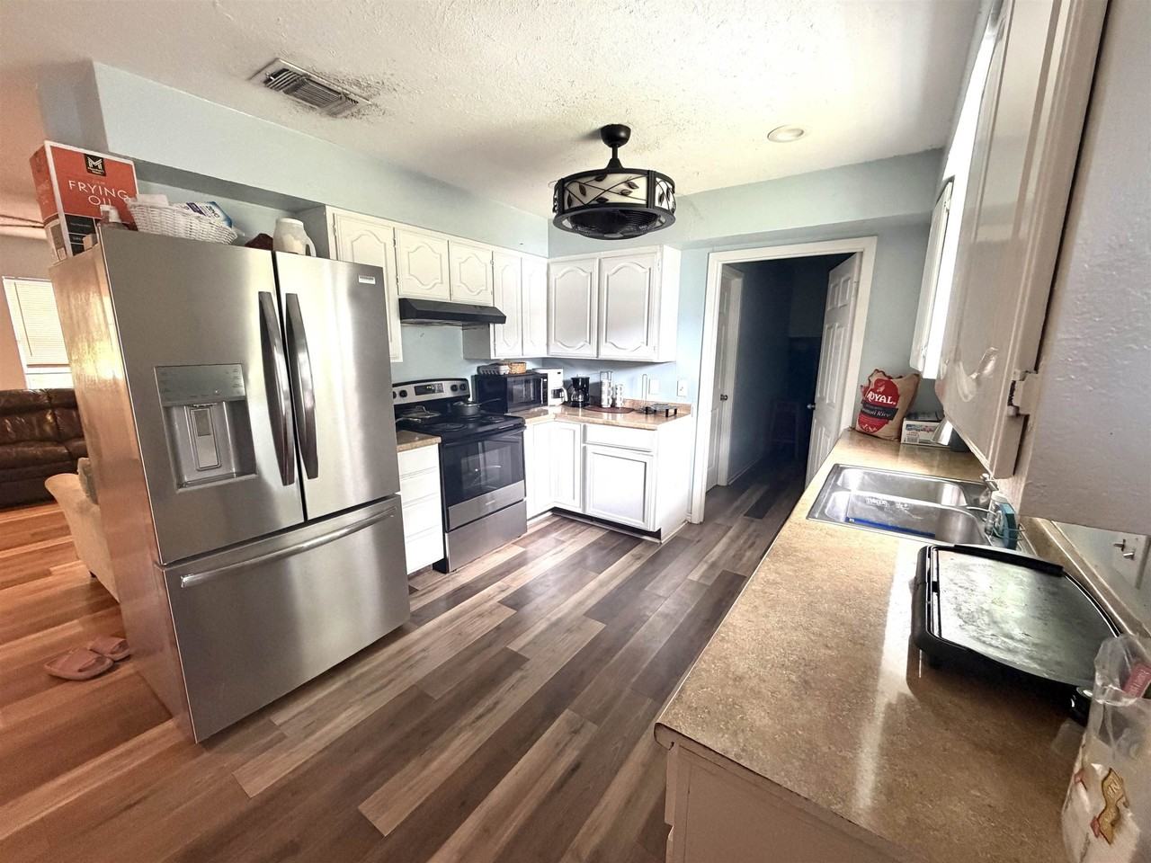 1519 Northwood Dr - Photo 4 of 11