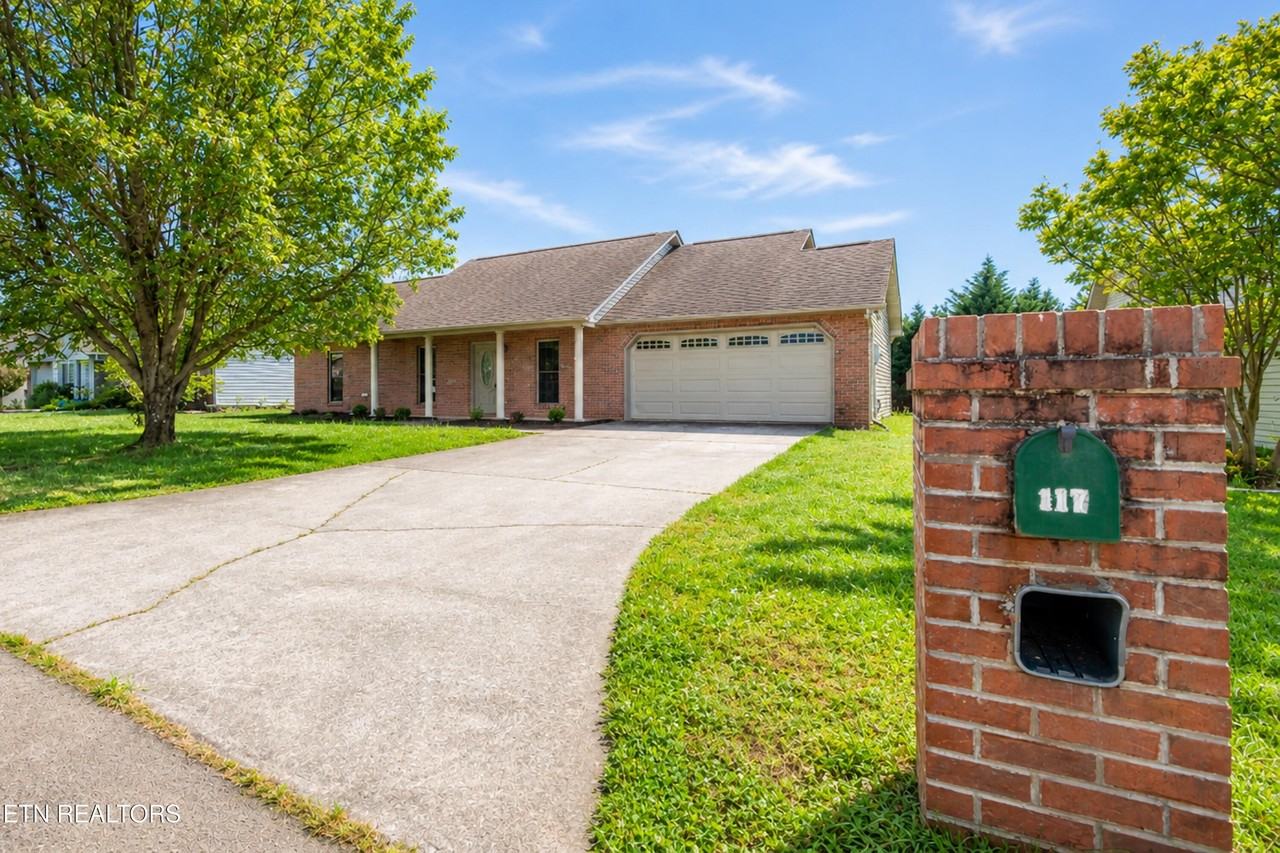 317 Headrickview Dr - Photo 2 of 27