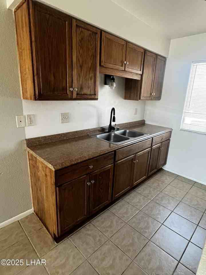 90 Mariposa Dr #104 - Photo 5 of 13