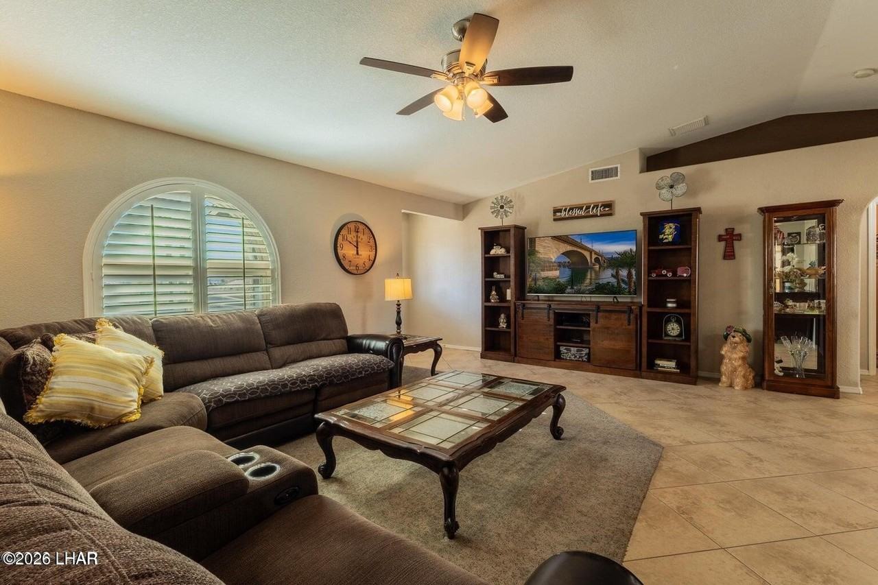 3117 Chemehuevi Blvd - Photo 4 of 25