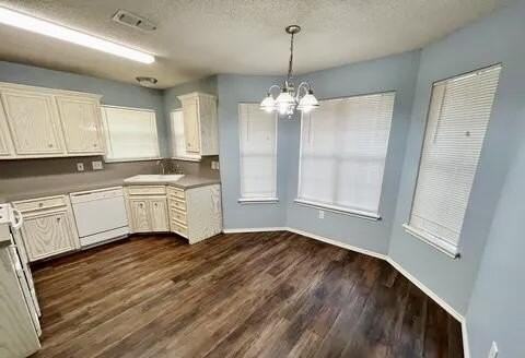 8102 Sherman Ave - Photo 4 of 17